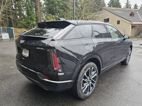 New 2026 Cadillac Optiq Sport 1 image 7