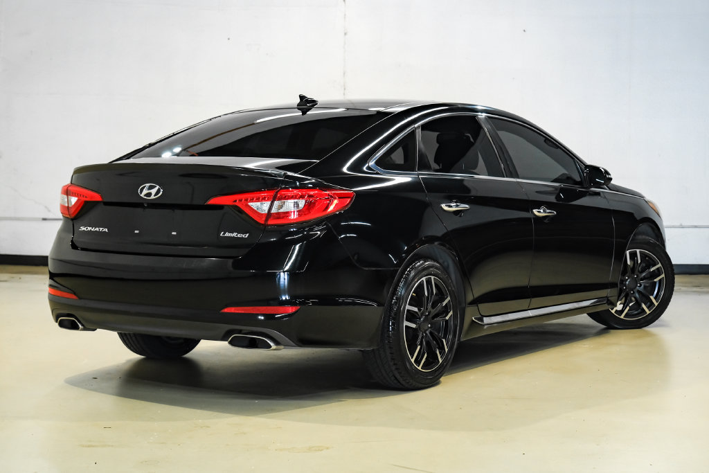 Used 2015 Hyundai Sonata Limited w/ Option Group 05 FWD image 8