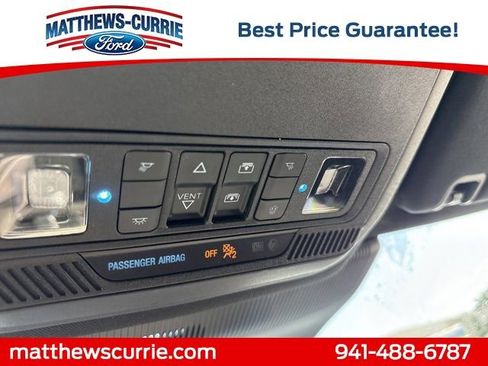 Certified 2025 Ford Explorer Platinum image 25