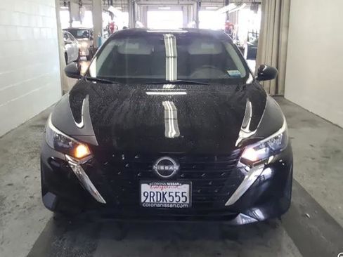Used 2025 Nissan Sentra S FWD image 2