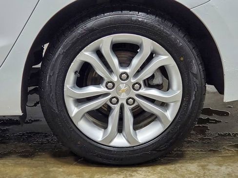 Used 2019 Chevrolet Cruze LS w/ LS Convenience Package image 9