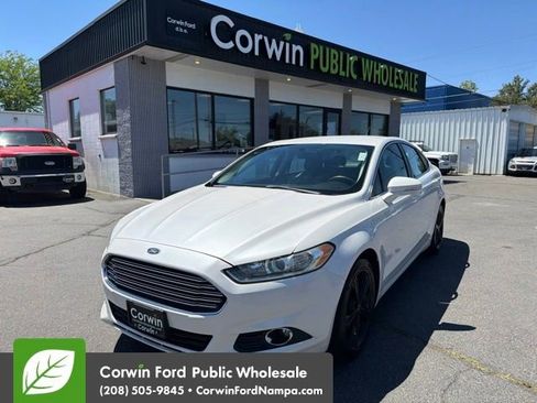 Used 2016 Ford Fusion SE w/ Equipment Group 202A FWD image 1