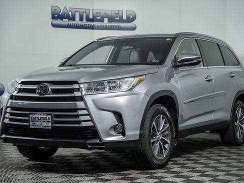 Used 2019 Toyota Highlander XLE w/ Protection Package #3 image 3