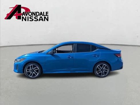 New 2025 Nissan Sentra SR image 3