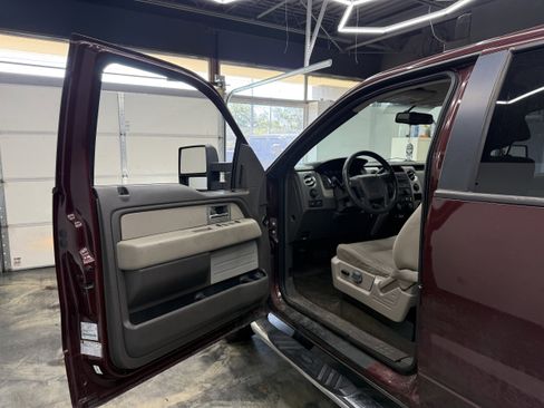 Used 2010 Ford F150 XLT AWD/4WD image 14