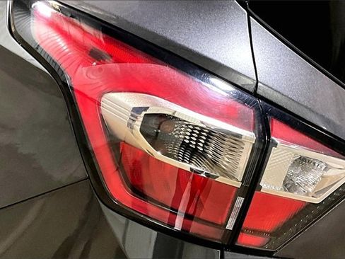 Used 2018 Ford Escape SE image 8