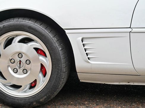 Used 1995 Chevrolet Corvette Coupe RWD image 56