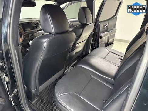 Used 2019 Toyota Tacoma Limited image 21