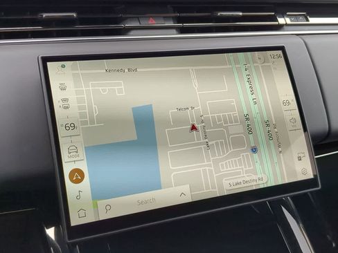 Used 2025 Land Rover Range Rover Sport SE image 31