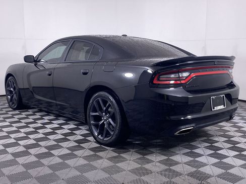 Used 2020 Dodge Charger SXT w/ Blacktop Package image 18