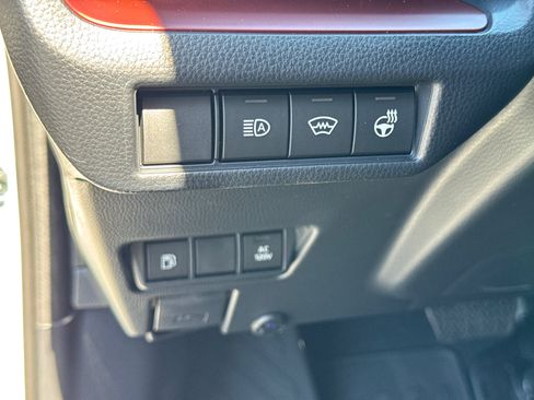 New 2026 Toyota Prius Plug-In Hybrid FWD image 29