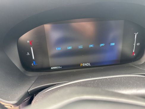 Used 2024 Ford Escape ST-Line image 13