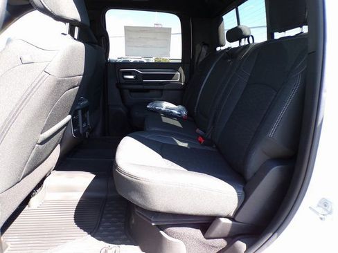New 2026 RAM 2500 Big Horn AWD/4WD image 8