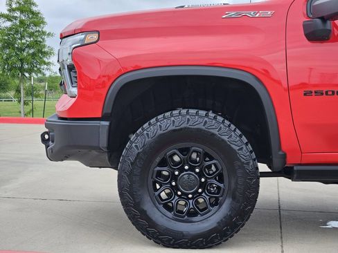 Used 2025 Chevrolet Silverado 2500 ZR2 w/ ZR2 Bison Edition AWD/4WD image 11