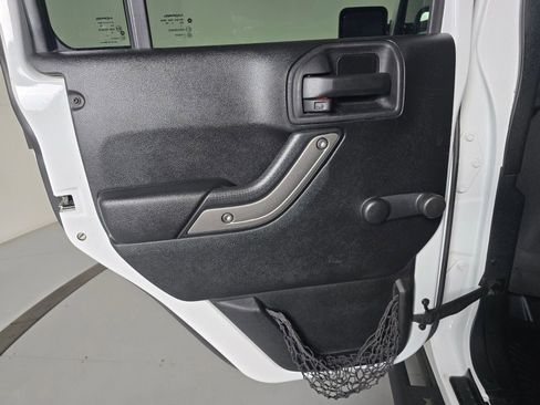 Used 2015 Jeep Wrangler Unlimited Sport image 25