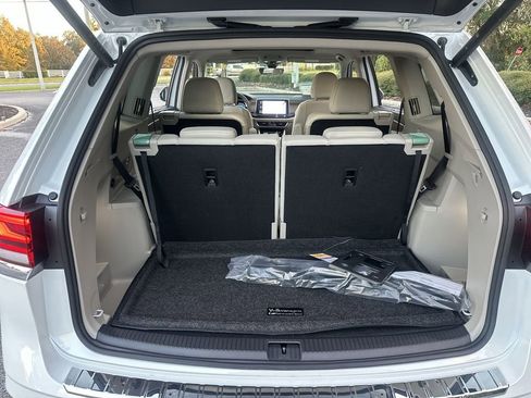 New 2026 Volkswagen Atlas SE image 25