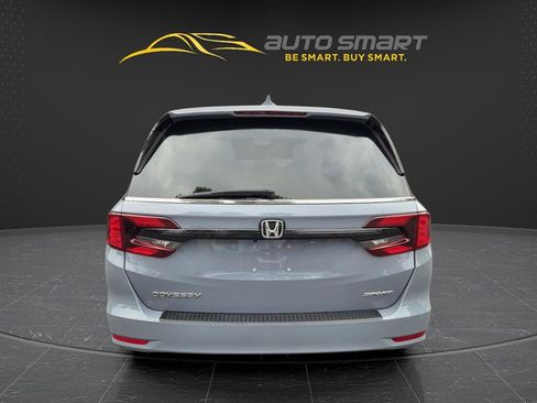 Used 2023 Honda Odyssey Sport image 4