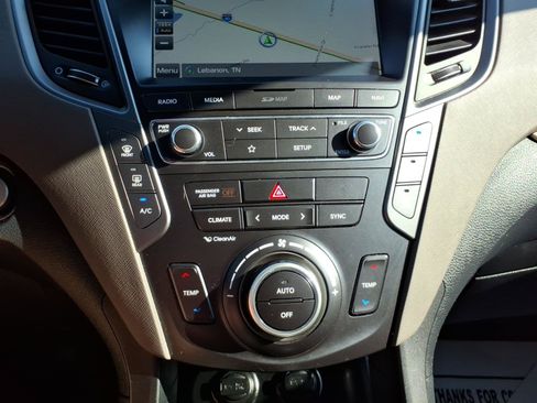 Used 2019 Hyundai Santa Fe XL FWD image 21