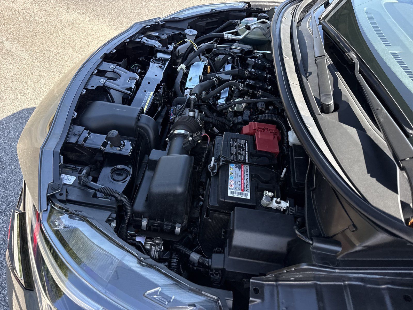 Used 2025 Nissan Versa S w/ S Plus Package FWD image 29