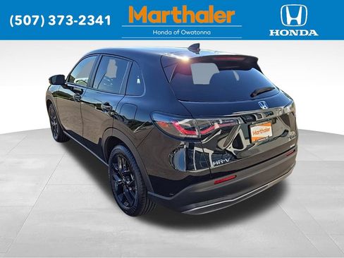 Used 2025 Honda HR-V Sport image 3