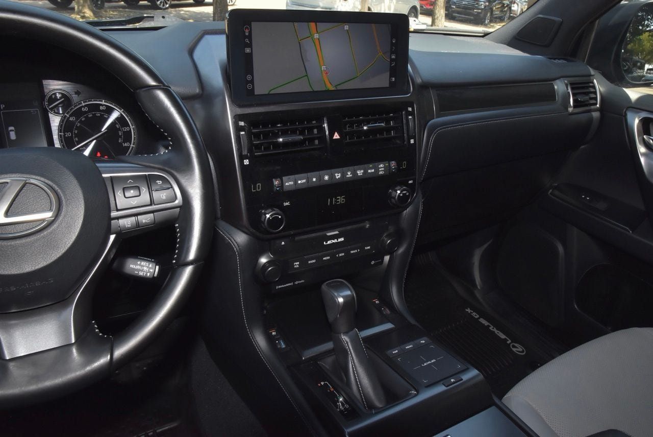 Used 2023 Lexus GX 460 w/ Black Line Special Edition AWD/4WD image 27