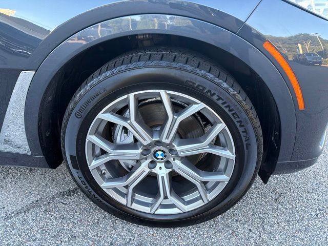 Used 2022 BMW X7 xDrive40i AWD/4WD image 19