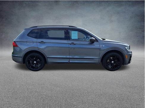 Used 2019 Volkswagen Tiguan S FWD image 8