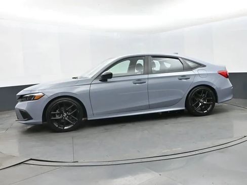 Used 2024 Honda Civic Sport image 5