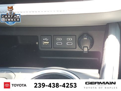 Used 2023 Toyota Highlander XLE FWD image 32