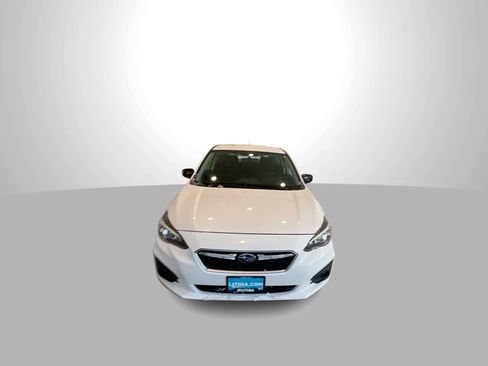 Used 2018 Subaru Impreza 2.0i image 3