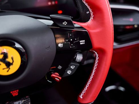 Used 2025 Ferrari SF90 Spider image 54