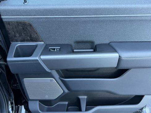 New 2026 Ford F350 Lariat w/ Black Appearance Package image 22