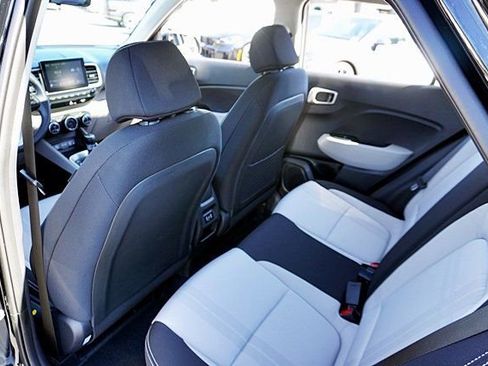 Certified 2026 Hyundai Venue SEL FWD image 18
