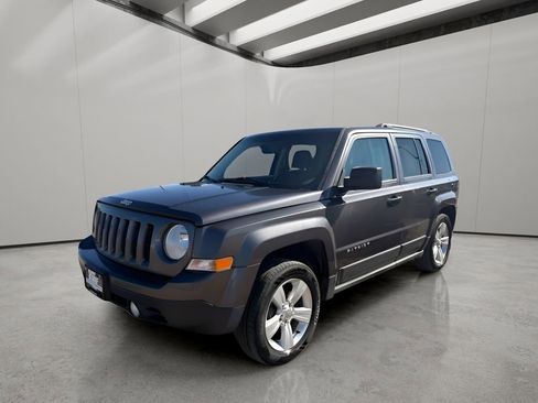 Used 2015 Jeep Patriot Latitude AWD/4WD image 1