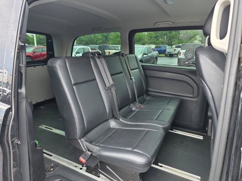 Used 2020 Mercedes-Benz Metris Passenger image 9