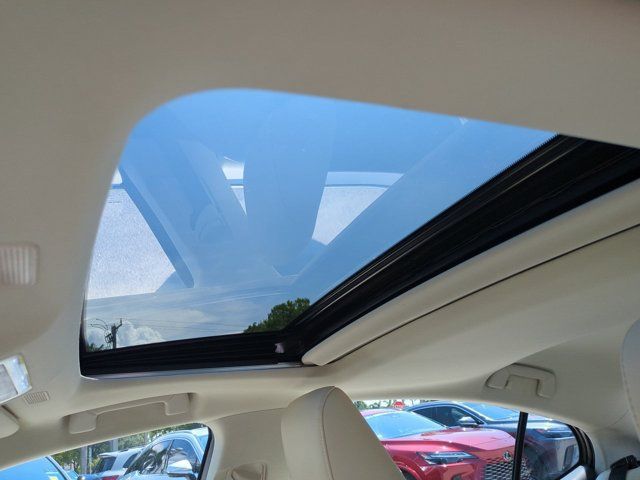 Certified 2022 Lexus ES 300h w/ Accessory Package 2 FWD image 19