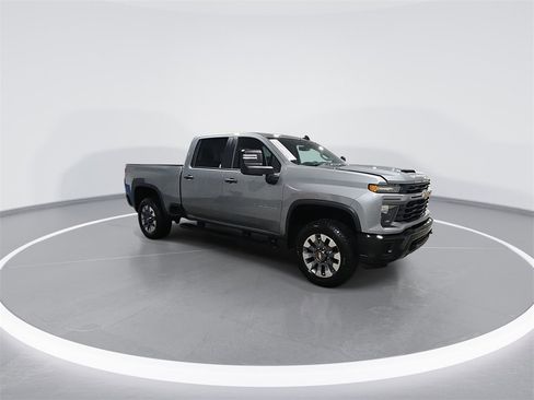 Used 2025 Chevrolet Silverado 2500 Custom w/ Custom Convenience Package image 2