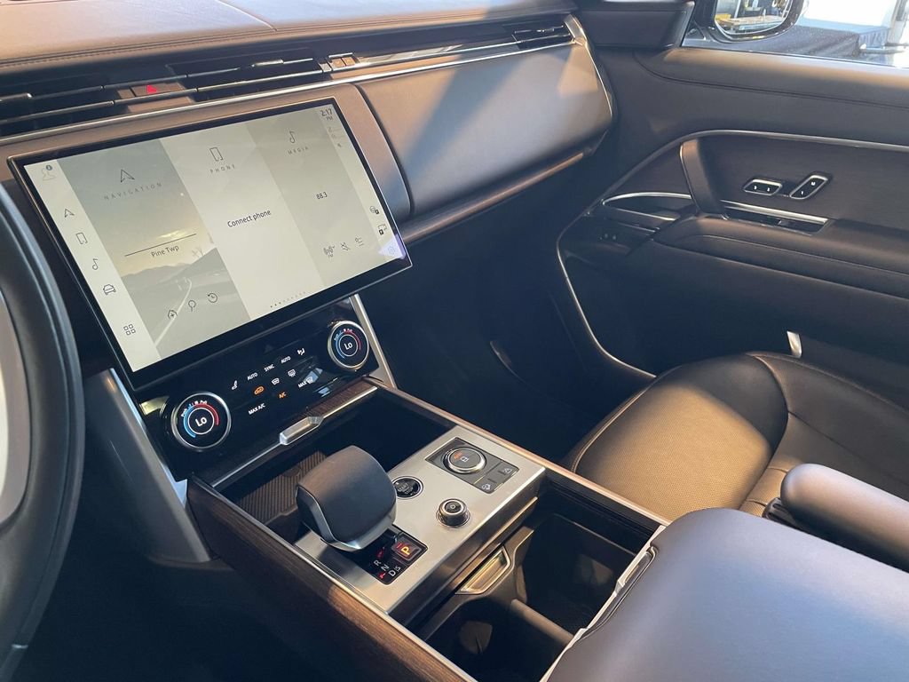 Certified 2023 Land Rover Range Rover Long Wheelbase Autobiography AWD/4WD image 26