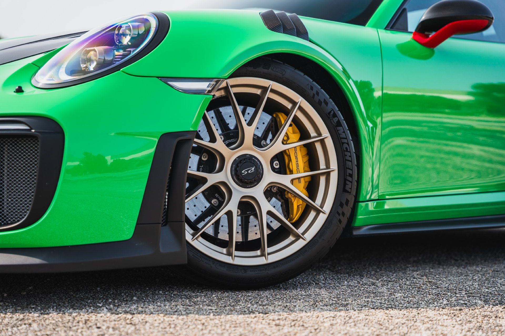 Used 2018 Porsche 911 GT2 RS RWD image 8