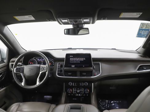 Used 2021 Chevrolet Tahoe Z71 w/ Z71 Off-Road Package image 14