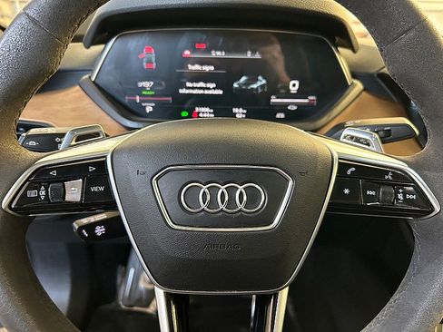 Used 2022 Audi e-tron GT Premium Plus image 45