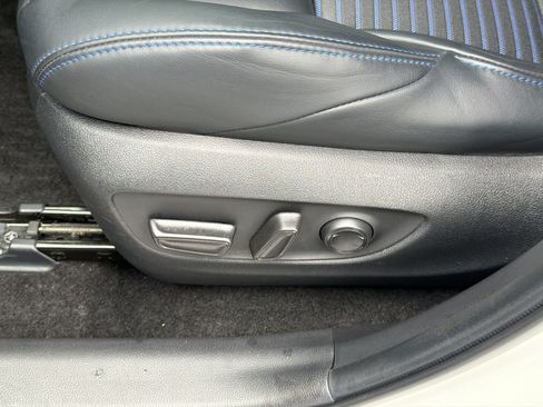 Used 2023 Toyota RAV4 XSE AWD/4WD image 15