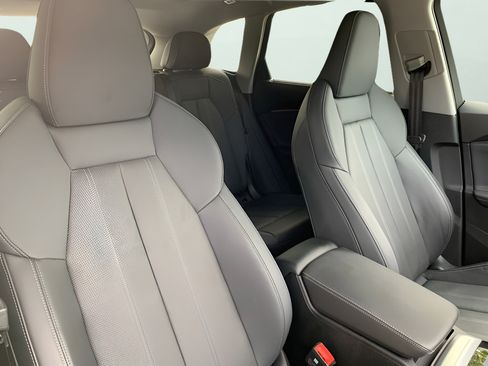 Certified 2025 Audi Q5 Premium Plus AWD/4WD image 37