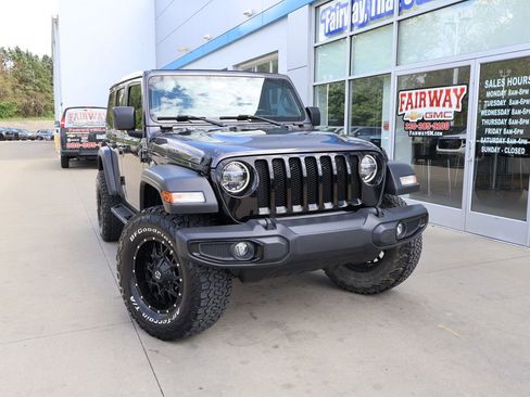 Used 2020 Jeep Wrangler Unlimited Sport AWD/4WD image 34