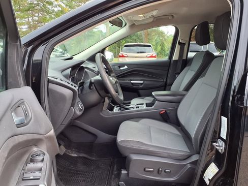 Used 2018 Ford Escape SE FWD image 14