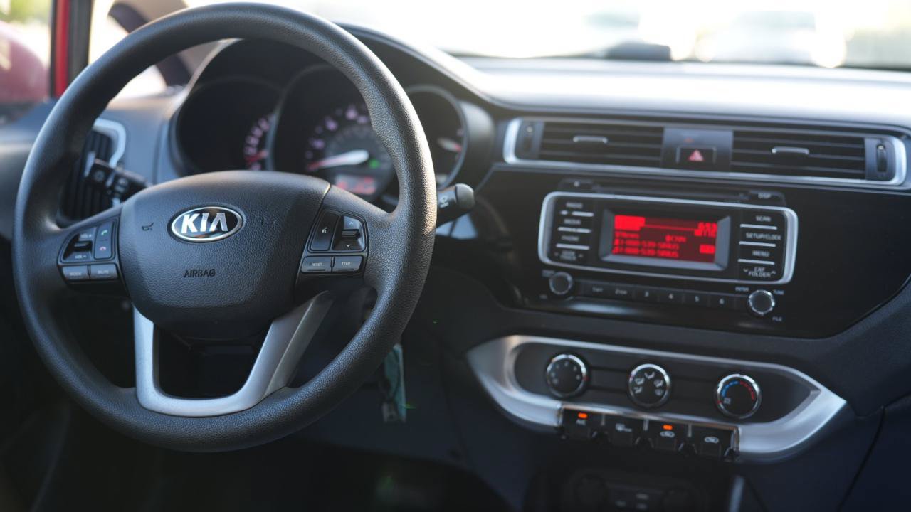 Used 2017 Kia Rio LX FWD image 11