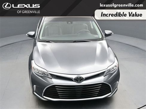 Used 2017 Toyota Avalon Touring image 40