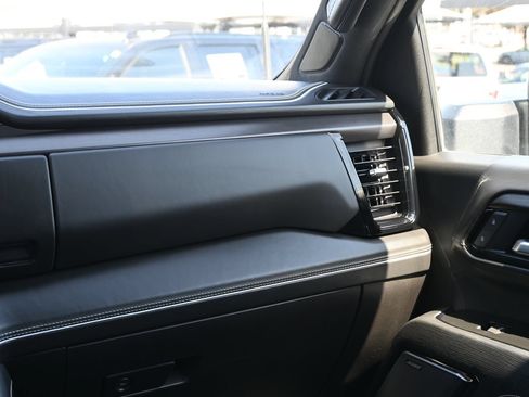 Used 2026 GMC Sierra 2500 AT4X AWD/4WD image 8