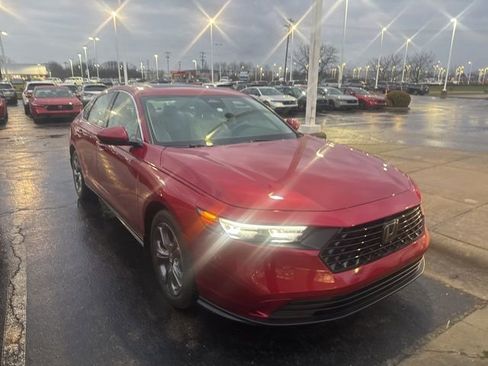 Used 2024 Honda Accord EX image 17