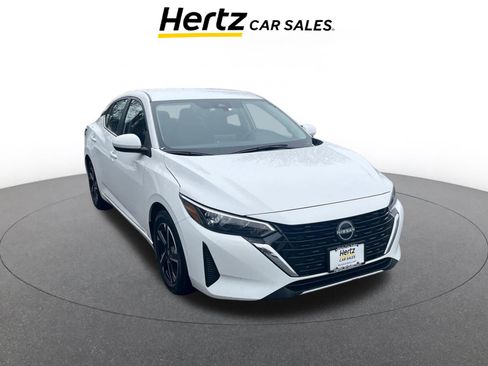 Used 2025 Nissan Sentra SV image 1